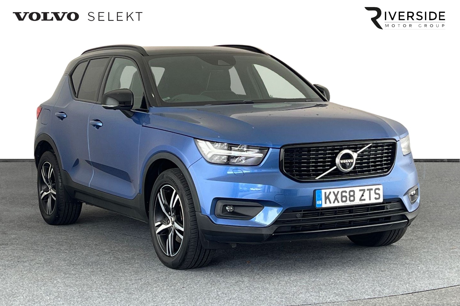 Main listing image - Volvo XC40