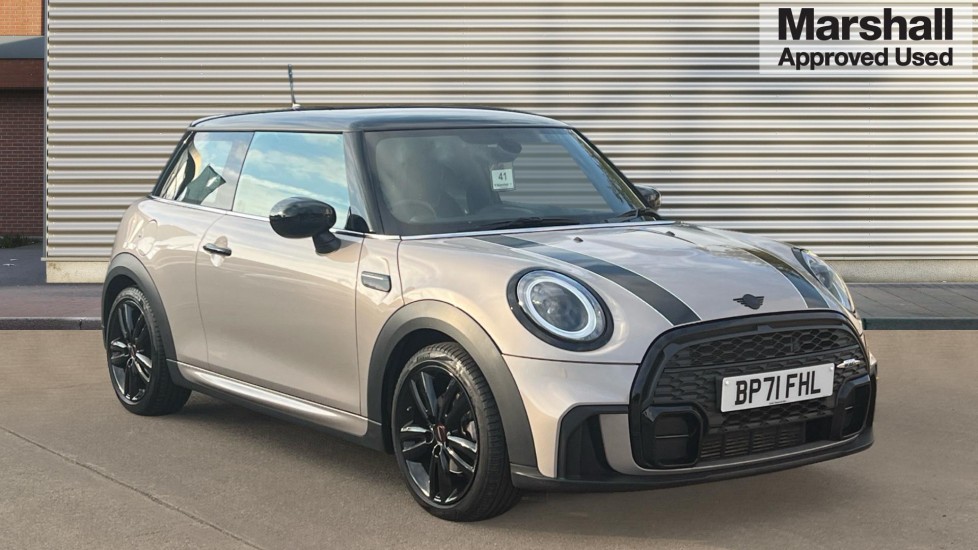 Main listing image - MINI Hatchback