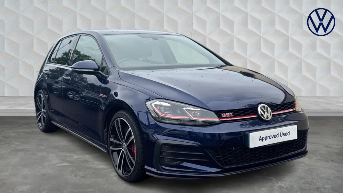 Main listing image - Volkswagen Golf