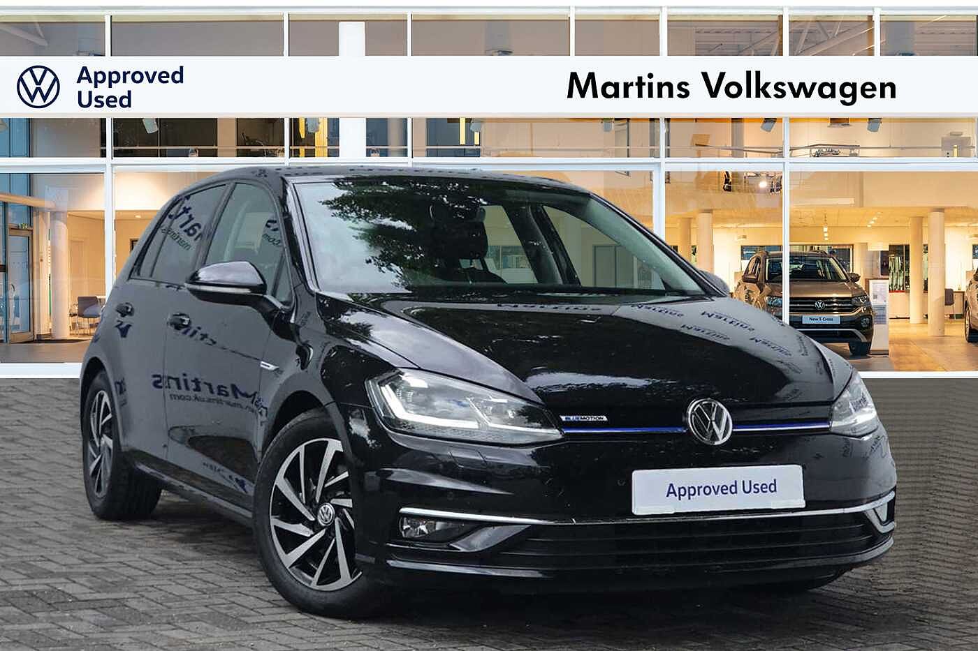 Main listing image - Volkswagen Golf