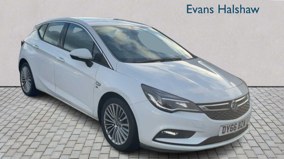 Main listing image - Vauxhall Astra