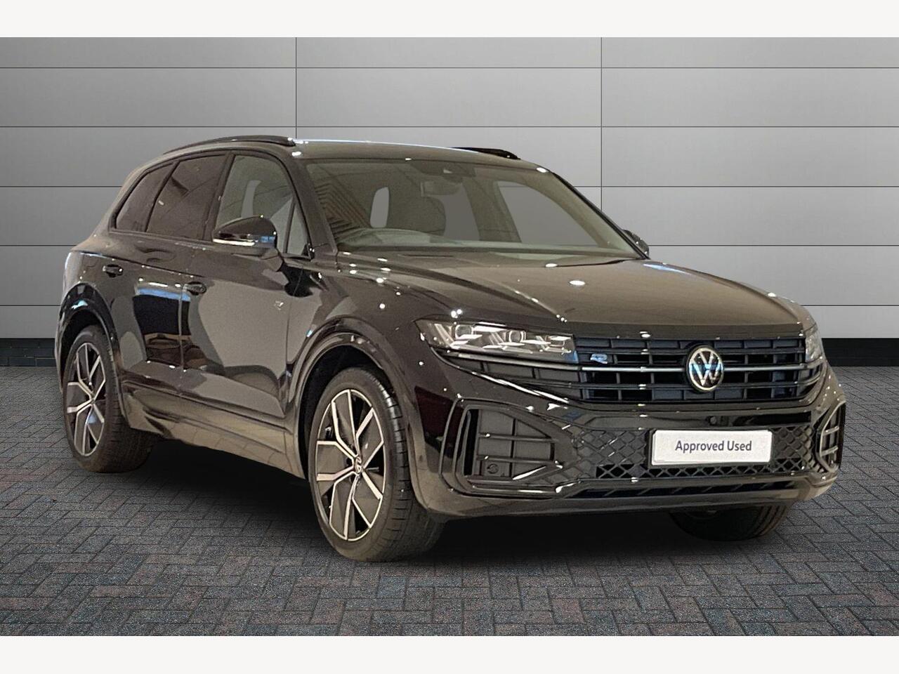 Main listing image - Volkswagen Touareg