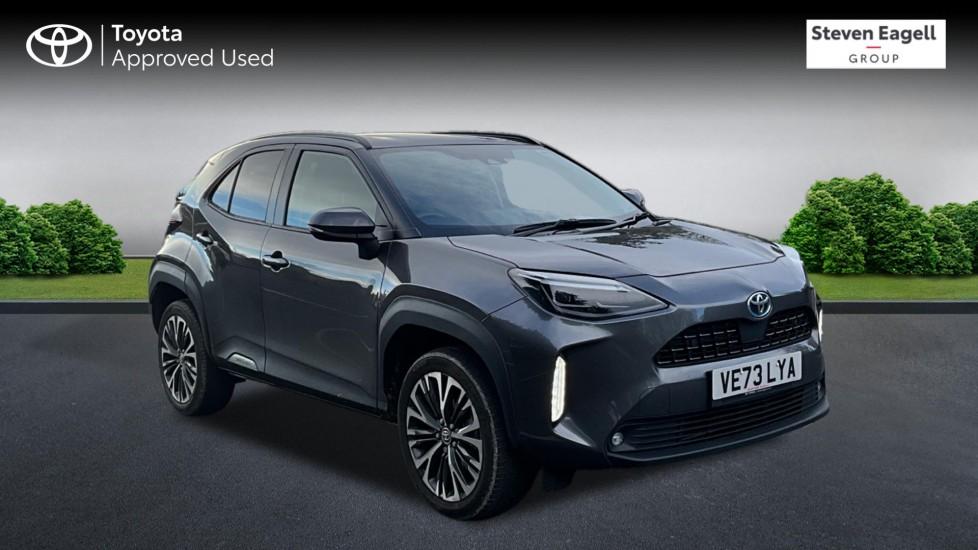 Main listing image - Toyota Yaris Cross