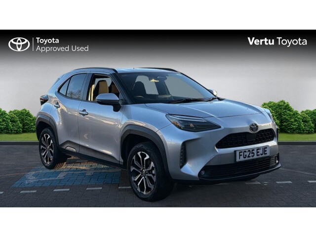 Main listing image - Toyota Yaris Cross