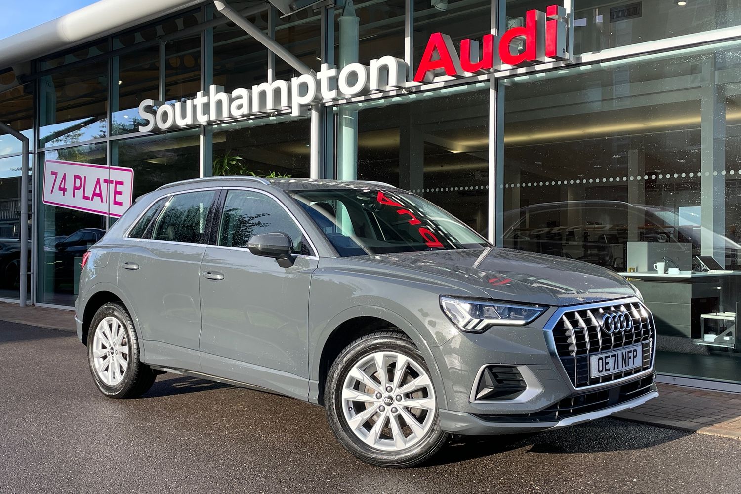 Main listing image - Audi Q3