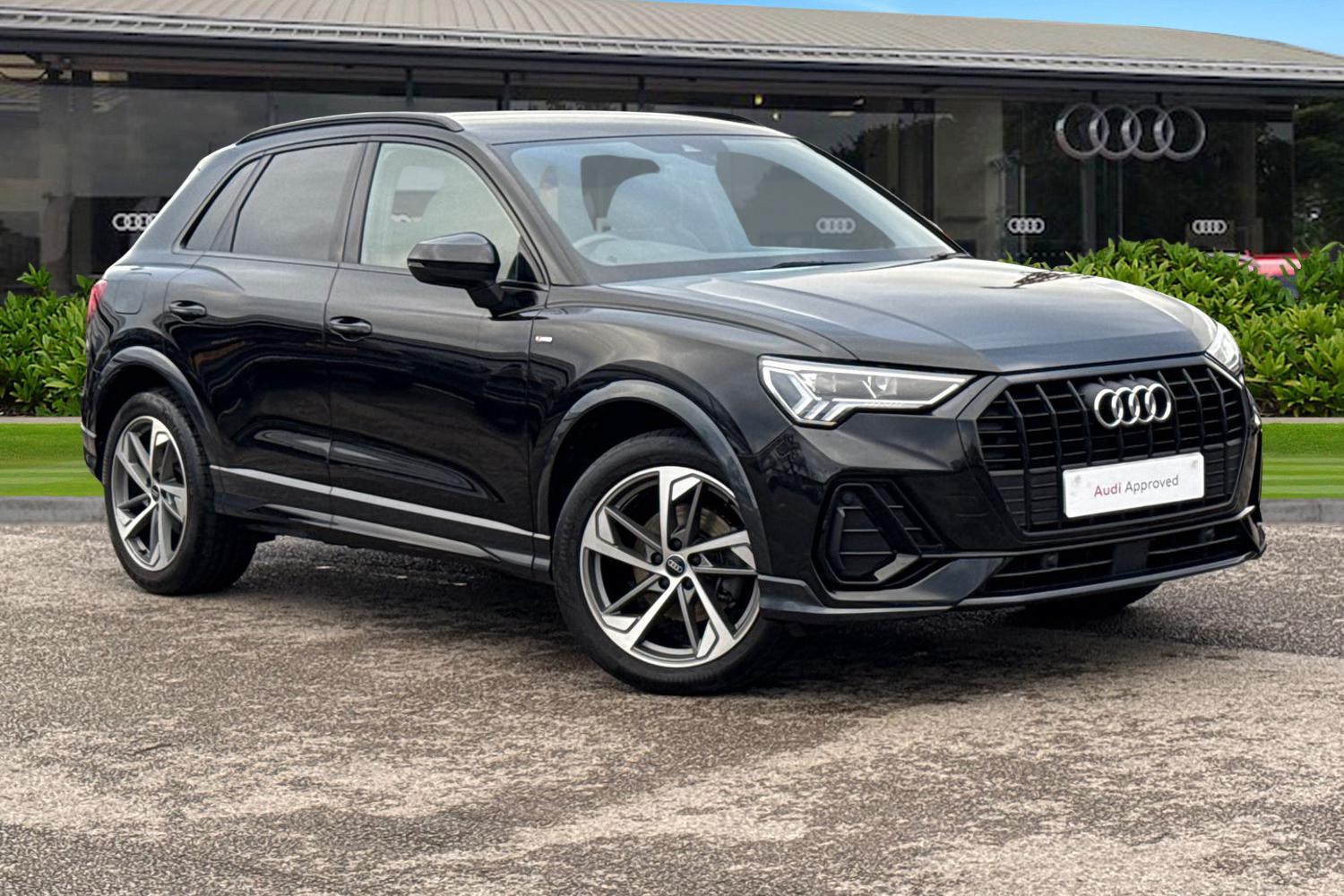 Main listing image - Audi Q3