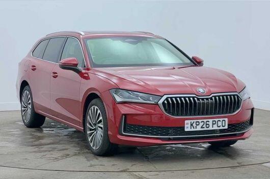 Main listing image - Skoda Superb