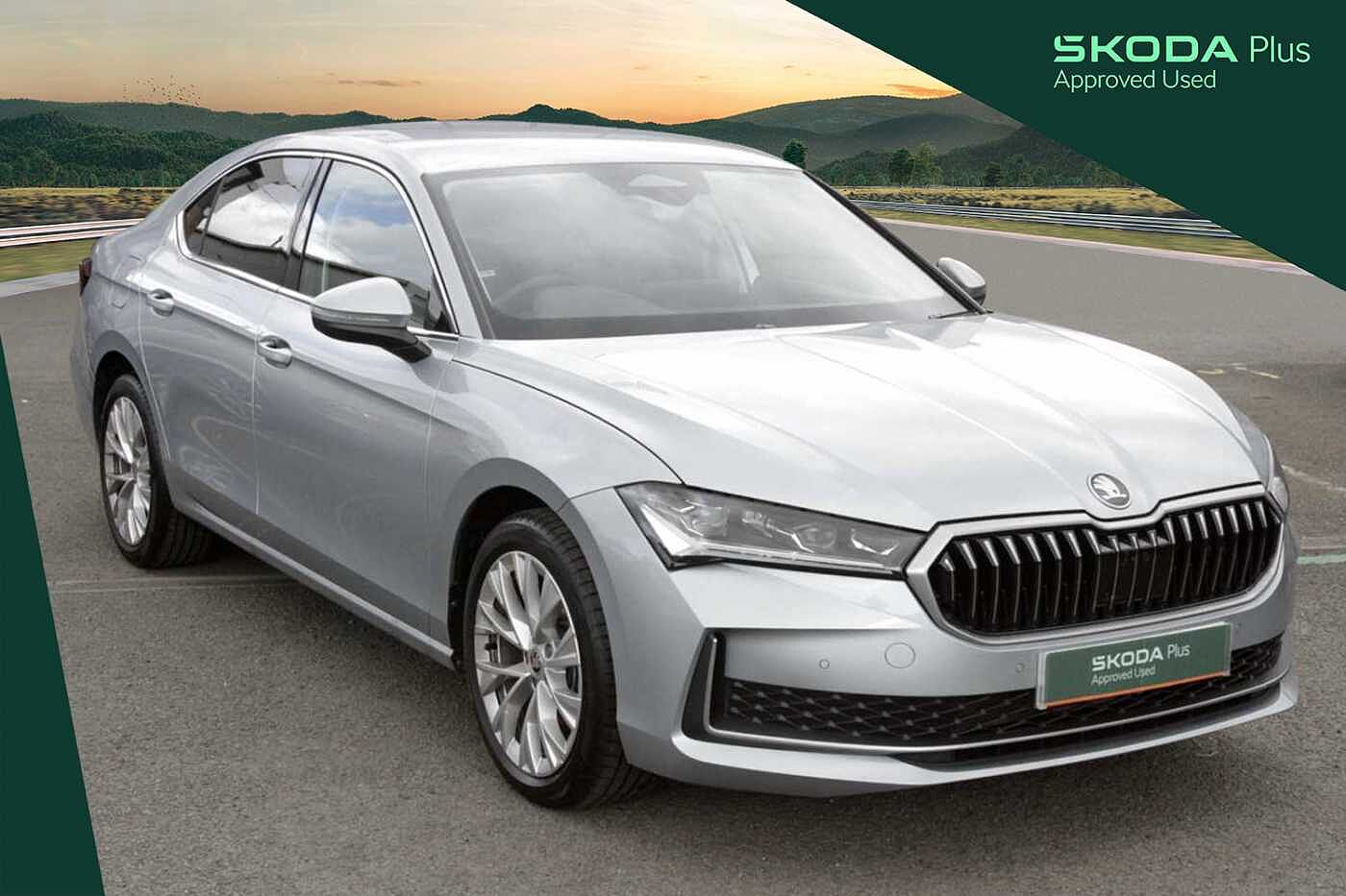 Main listing image - Skoda Superb