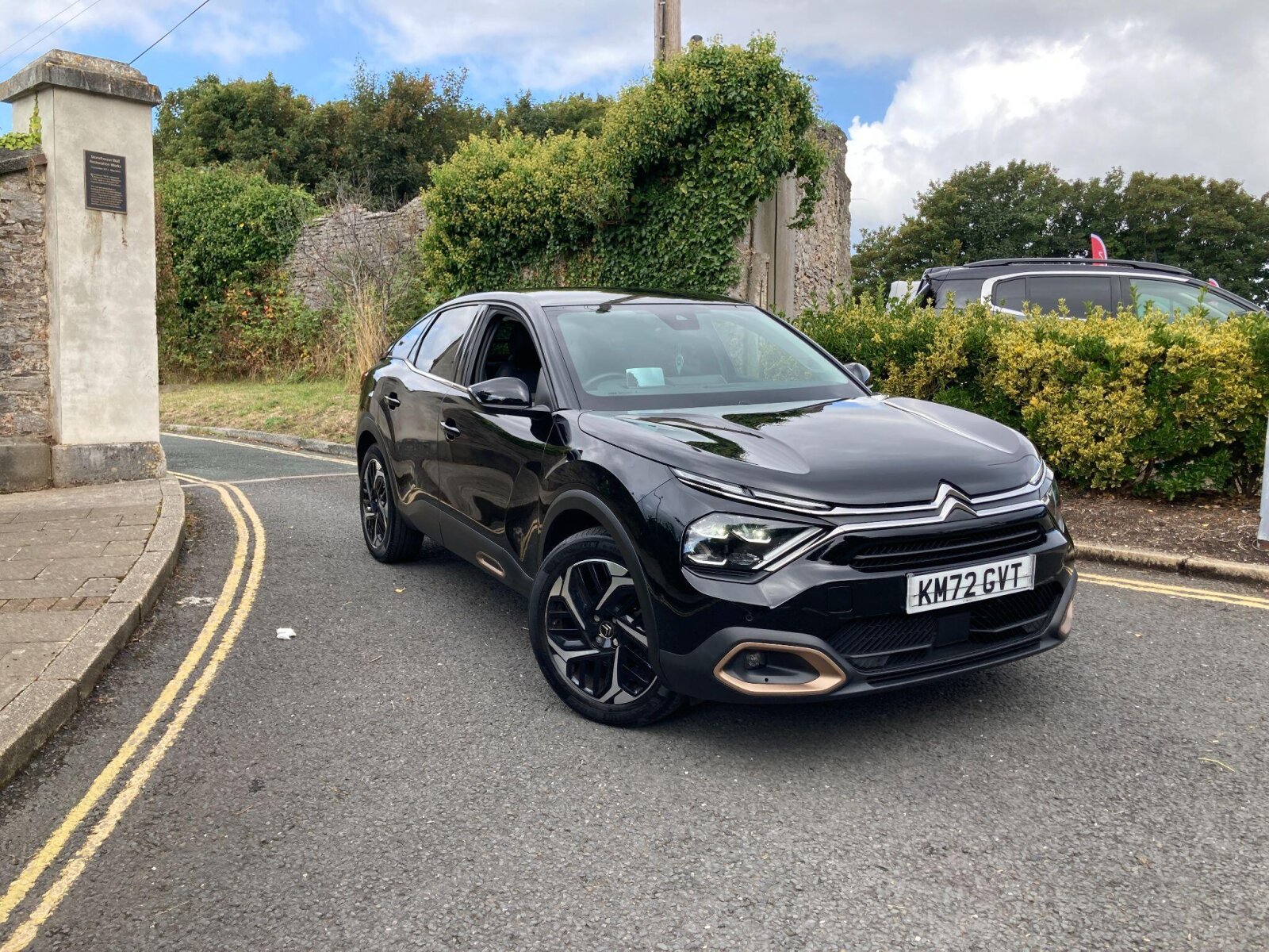 Main listing image - Citroen C4