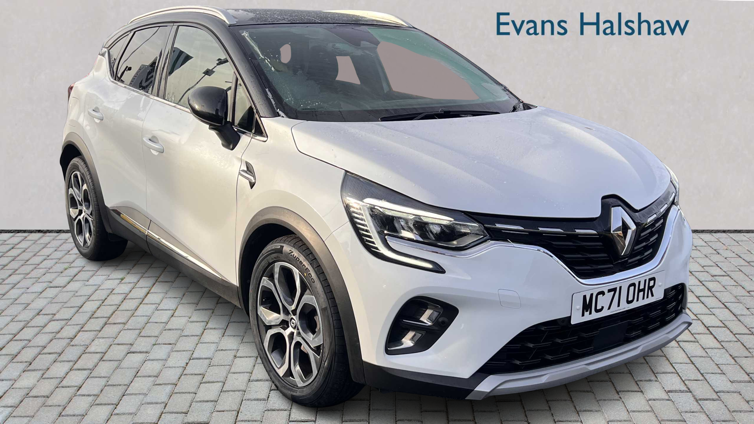 Main listing image - Renault Captur