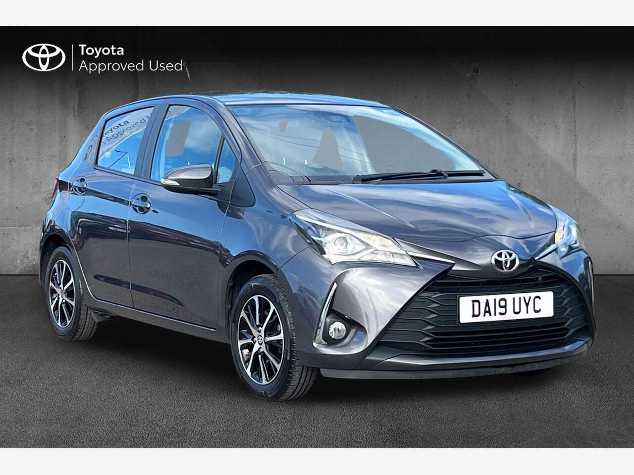 Main listing image - Toyota Yaris