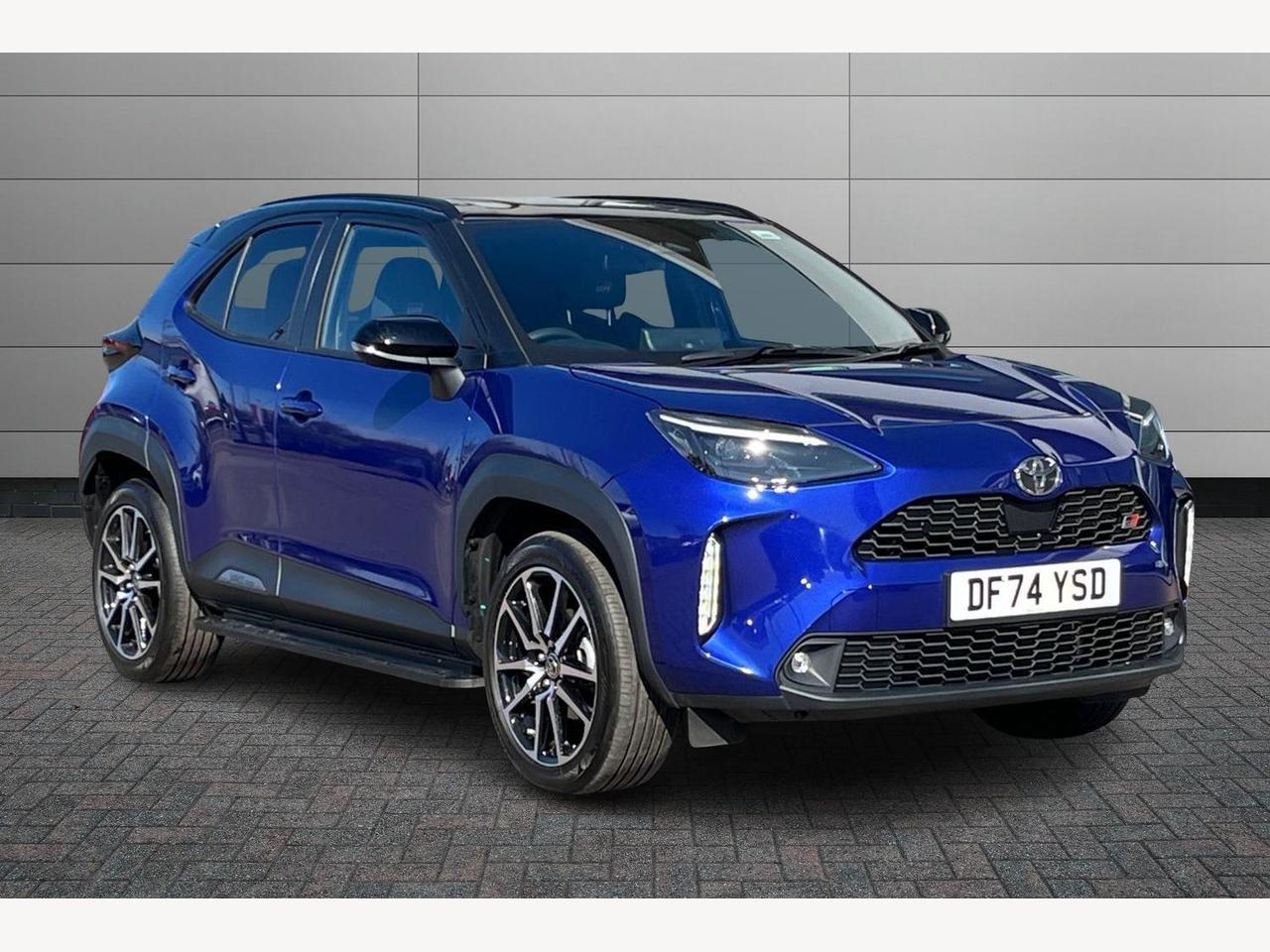 Main listing image - Toyota Yaris Cross