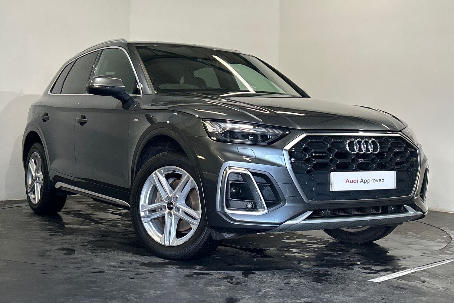 Main listing image - Audi Q5