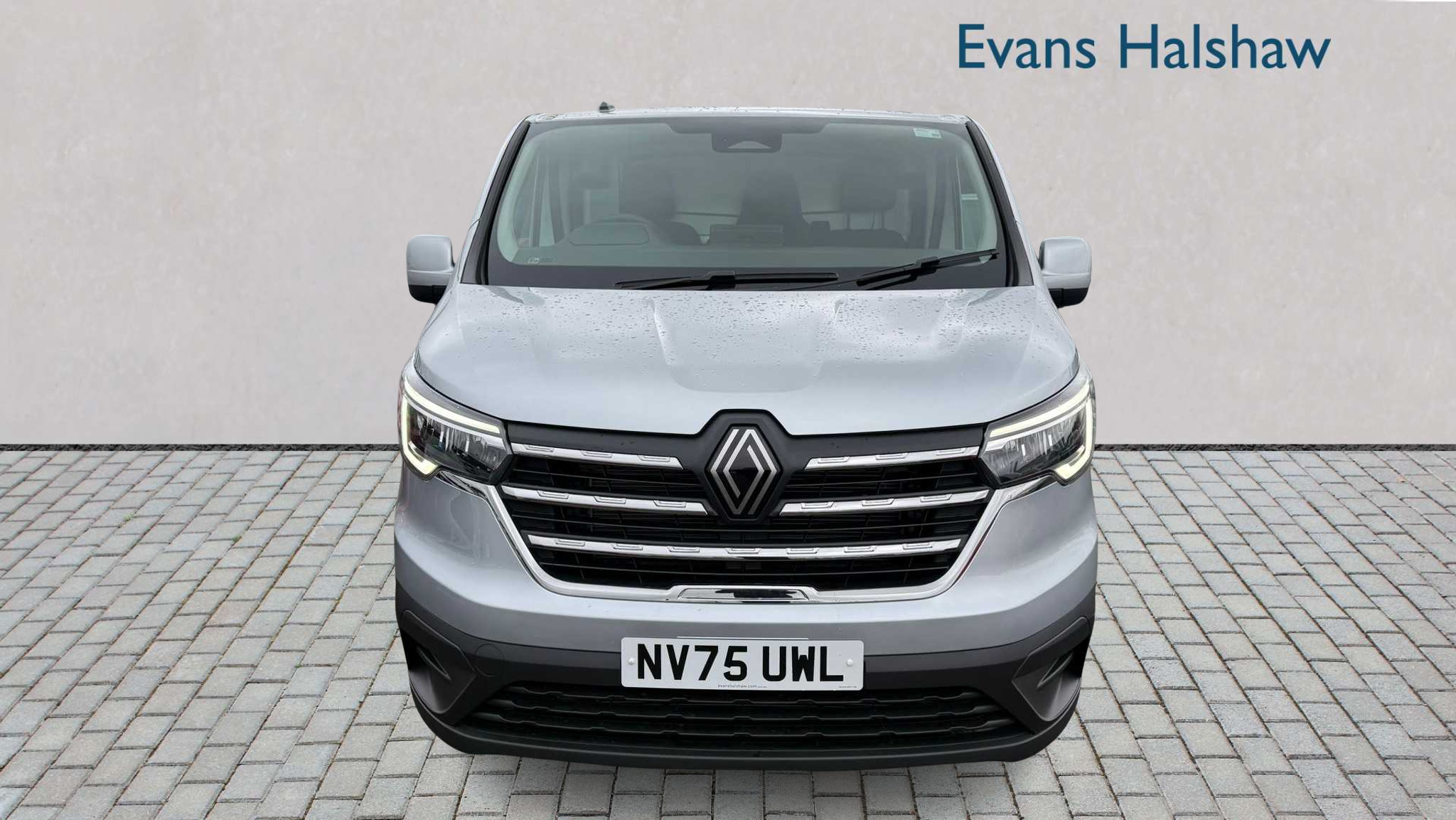 Main listing image - Renault Trafic