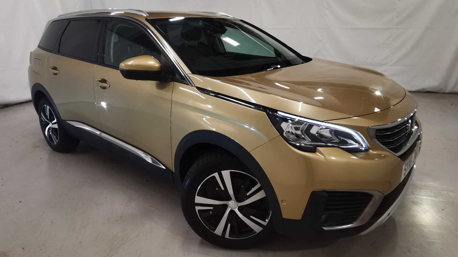 Main listing image - Peugeot 5008