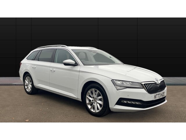 Main listing image - Skoda Superb Estate