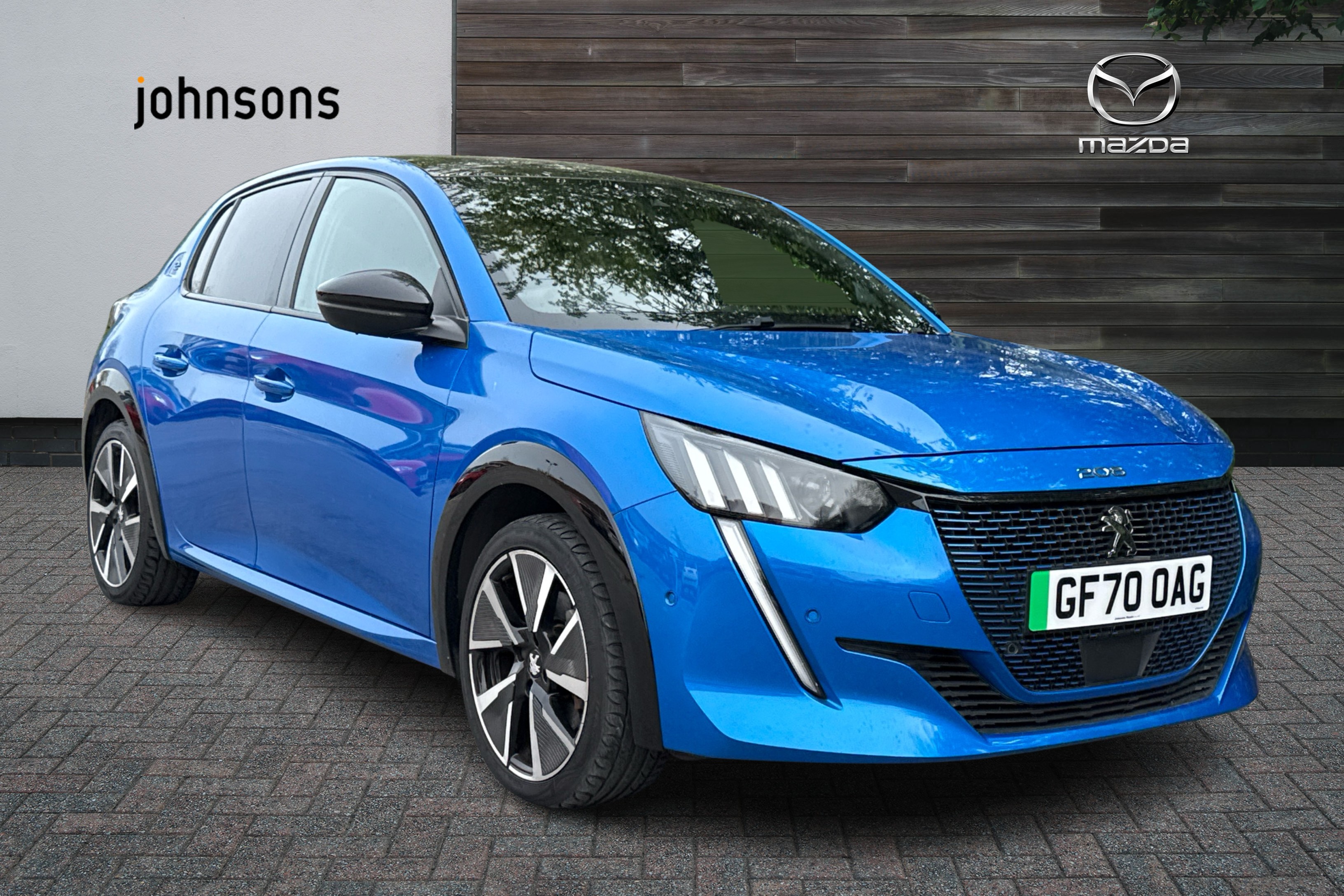 Main listing image - Peugeot e-208