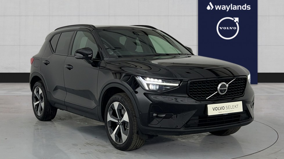 Main listing image - Volvo XC40