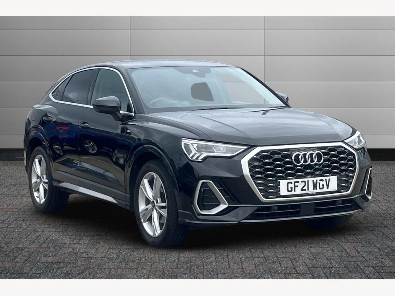 Main listing image - Audi Q3