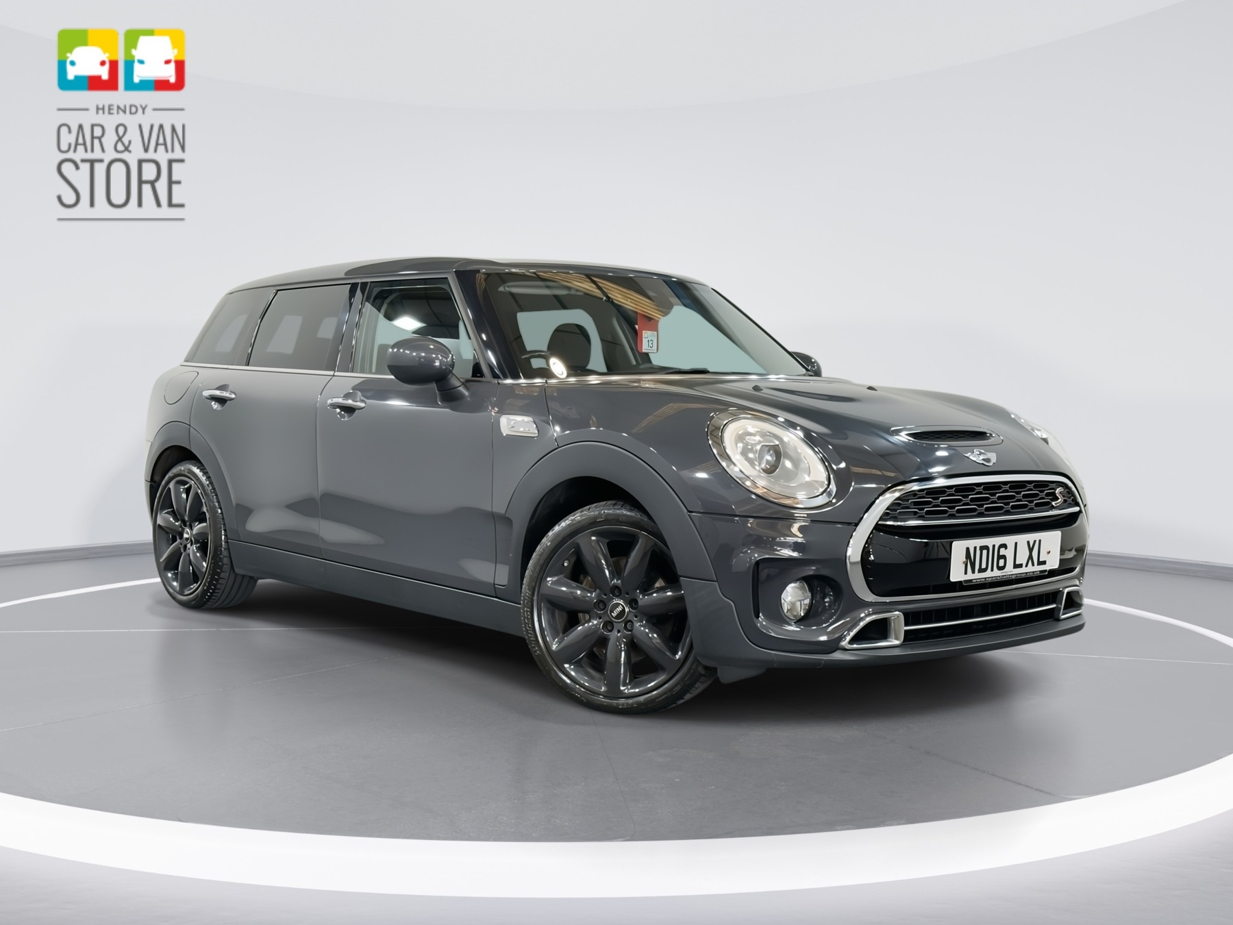 Main listing image - MINI Clubman