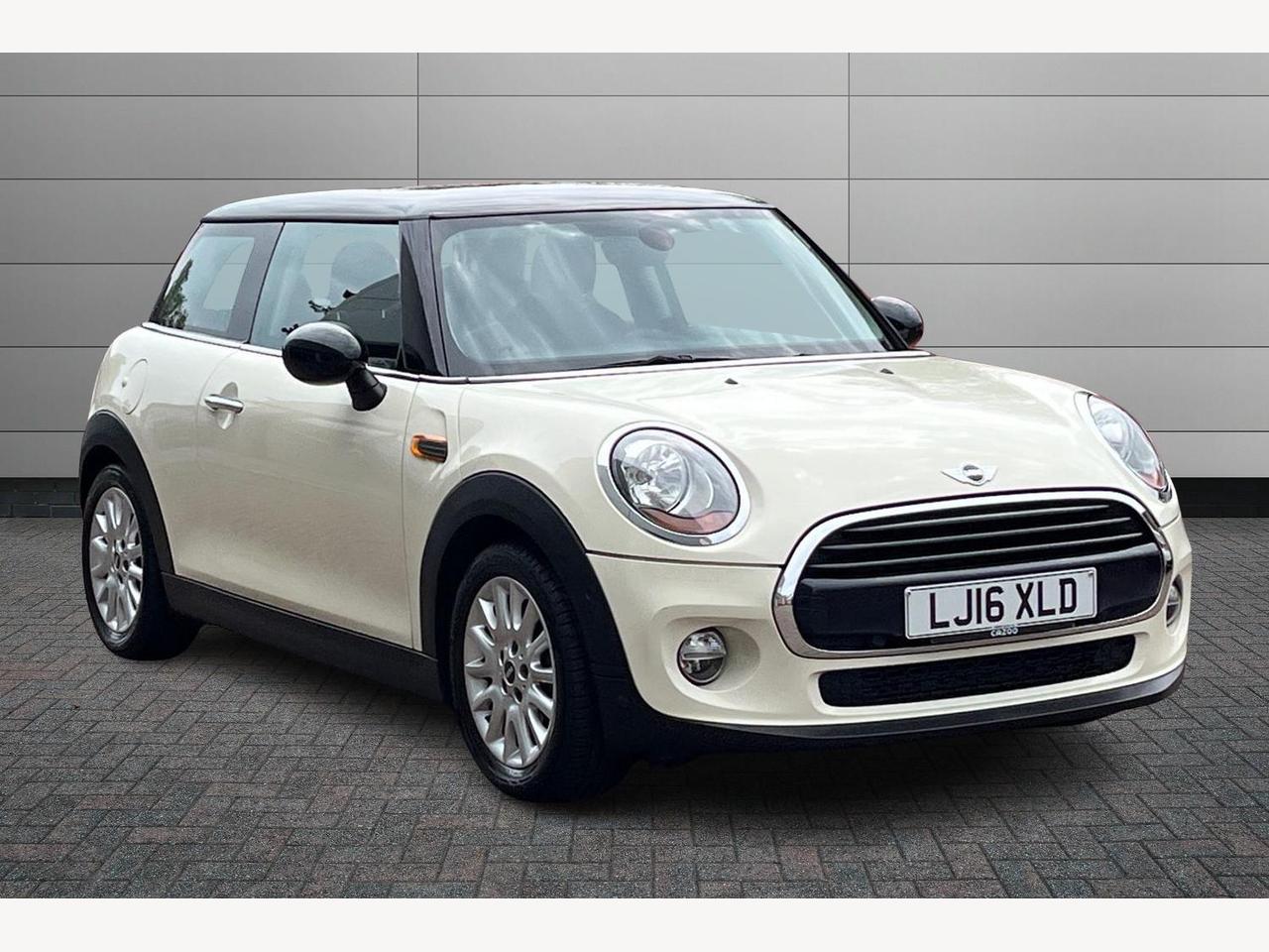 Main listing image - MINI Hatchback