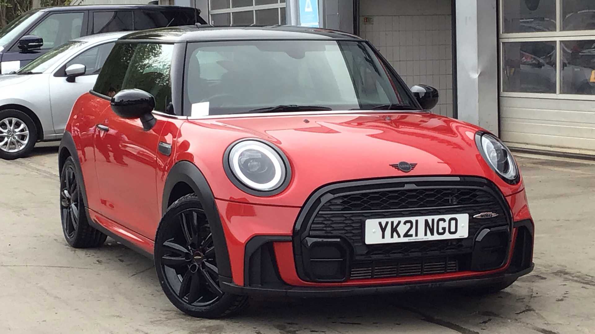 Main listing image - MINI Hatchback
