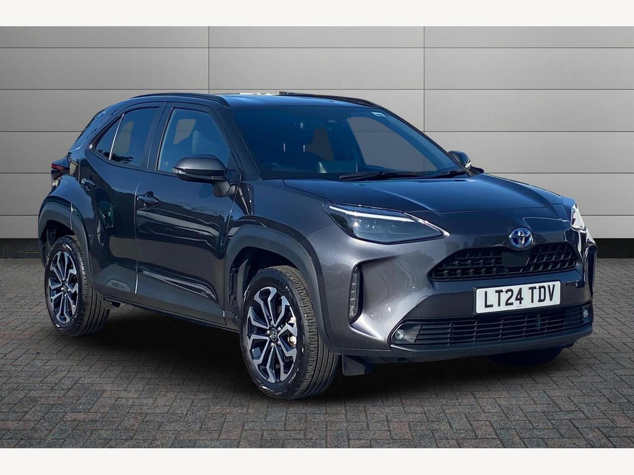 Main listing image - Toyota Yaris Cross