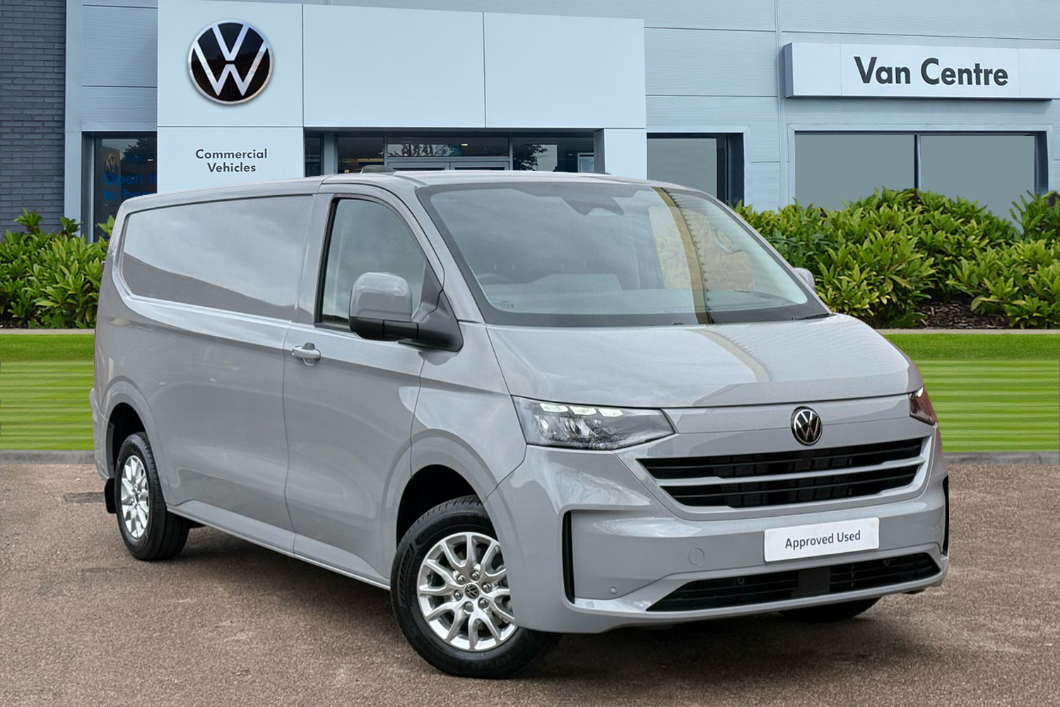 Main listing image - Volkswagen Transporter