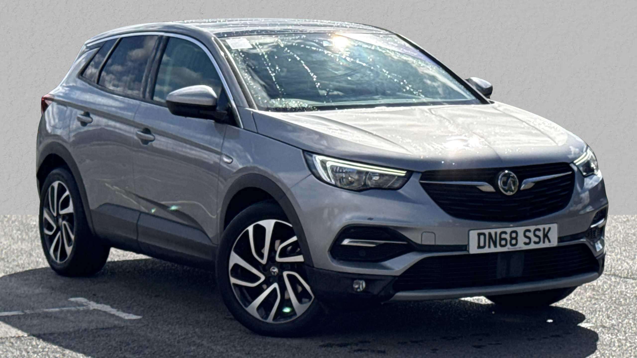 Main listing image - Vauxhall Grandland X