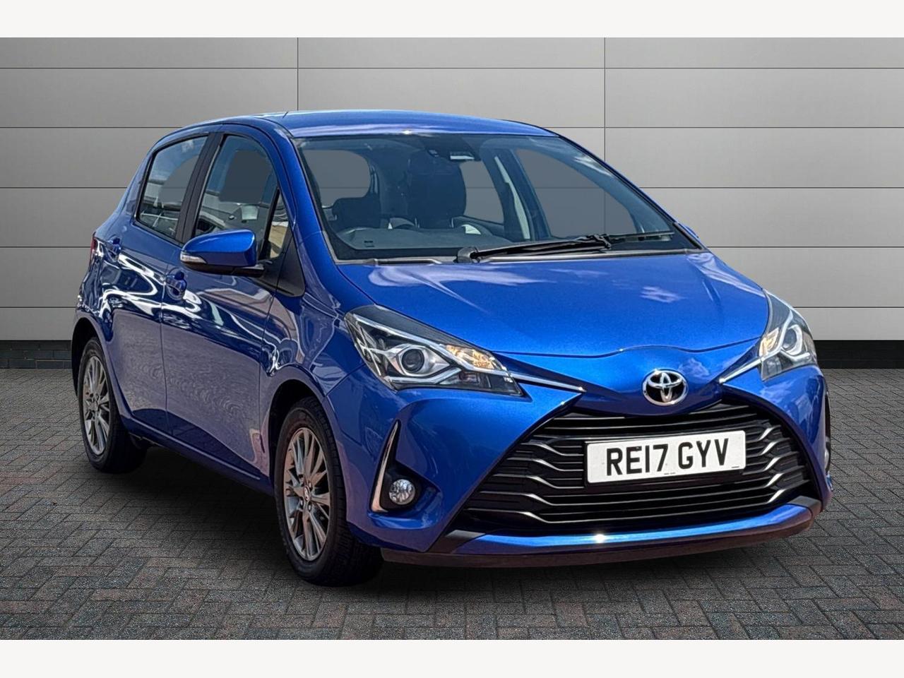 Main listing image - Toyota Yaris