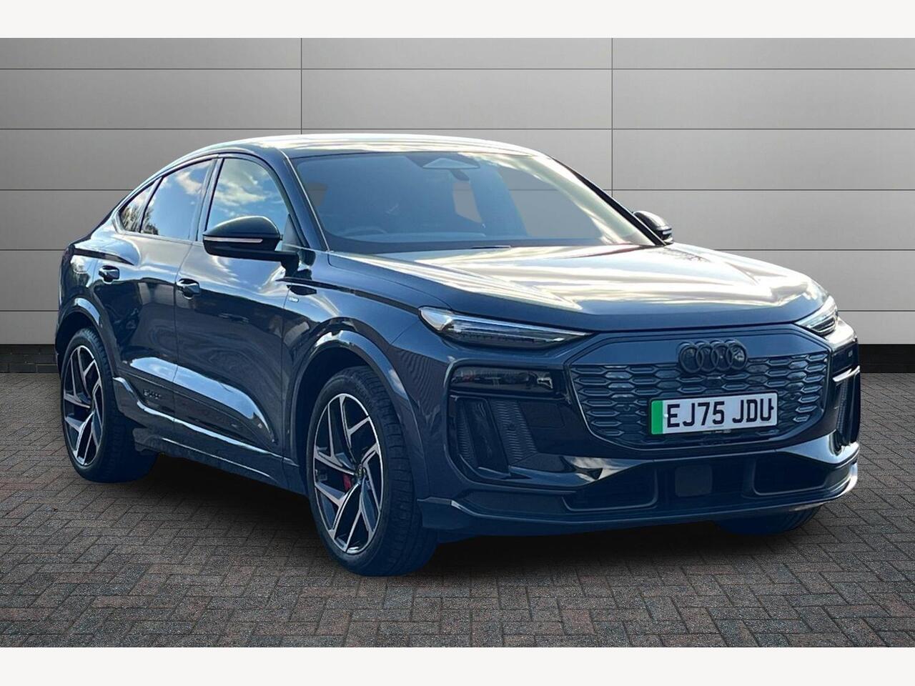 Main listing image - Audi Q6 e-tron
