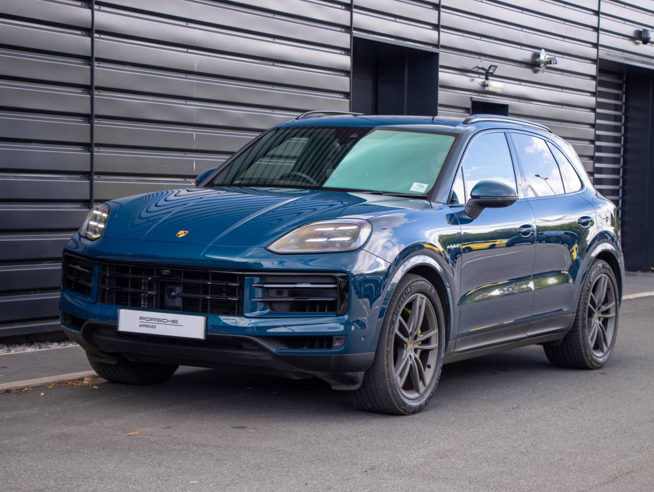 Main listing image - Porsche Cayenne