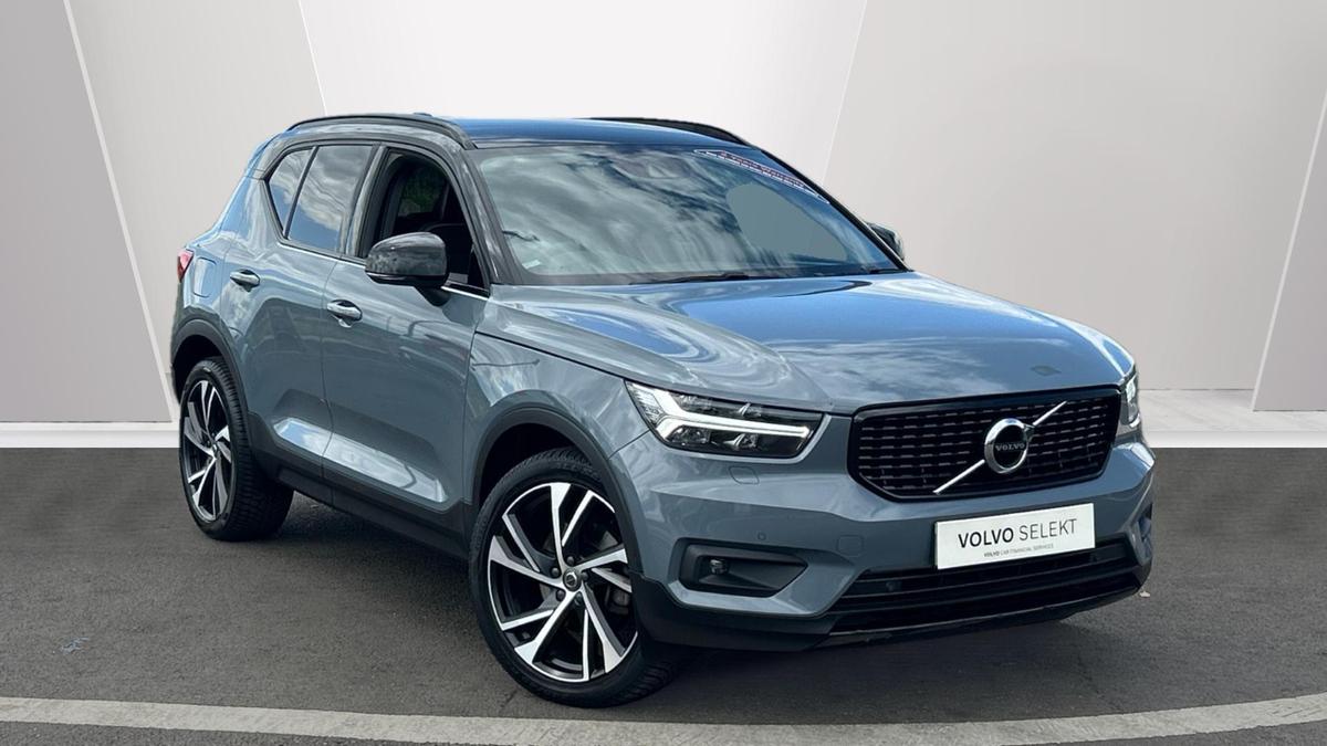 Main listing image - Volvo XC40