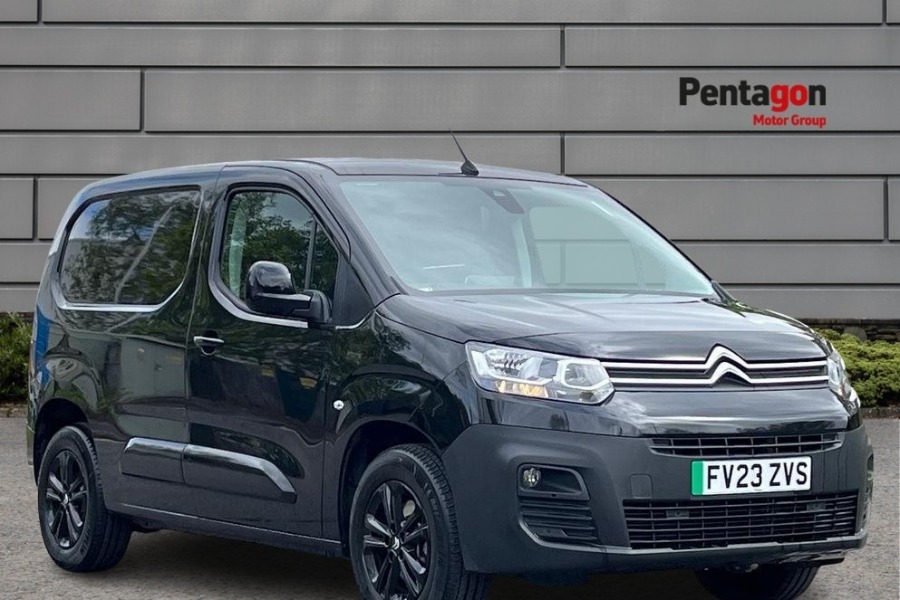 Main listing image - Citroen e-Berlingo