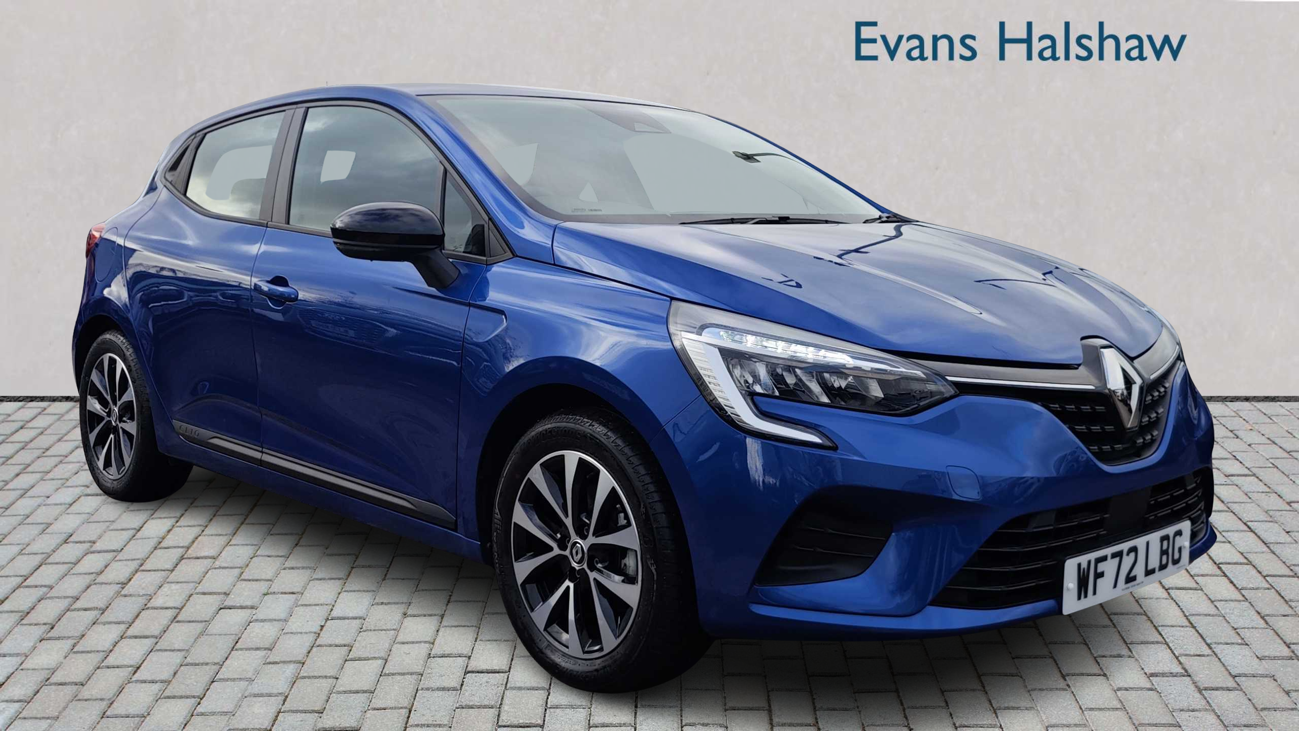 Main listing image - Renault Clio