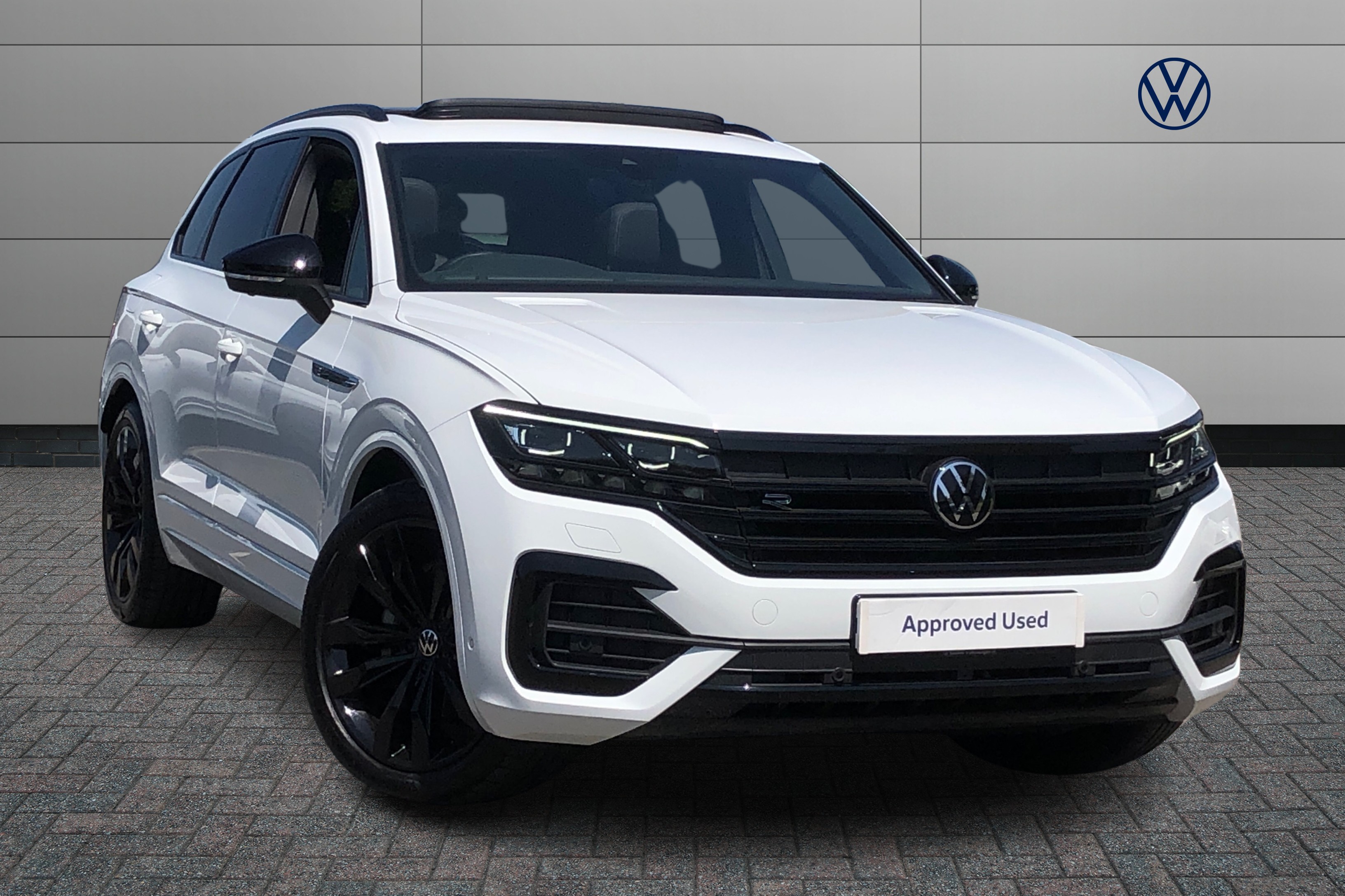 Main listing image - Volkswagen Touareg