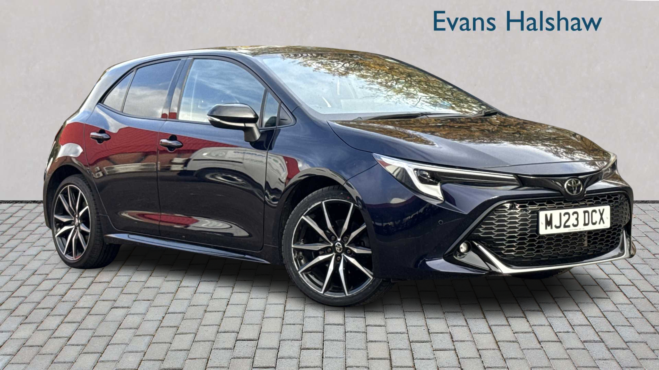 Main listing image - Toyota Corolla