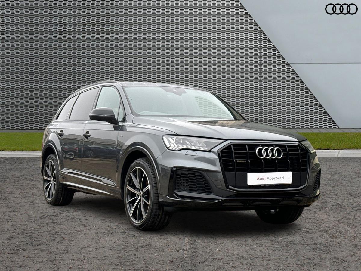 Main listing image - Audi Q7