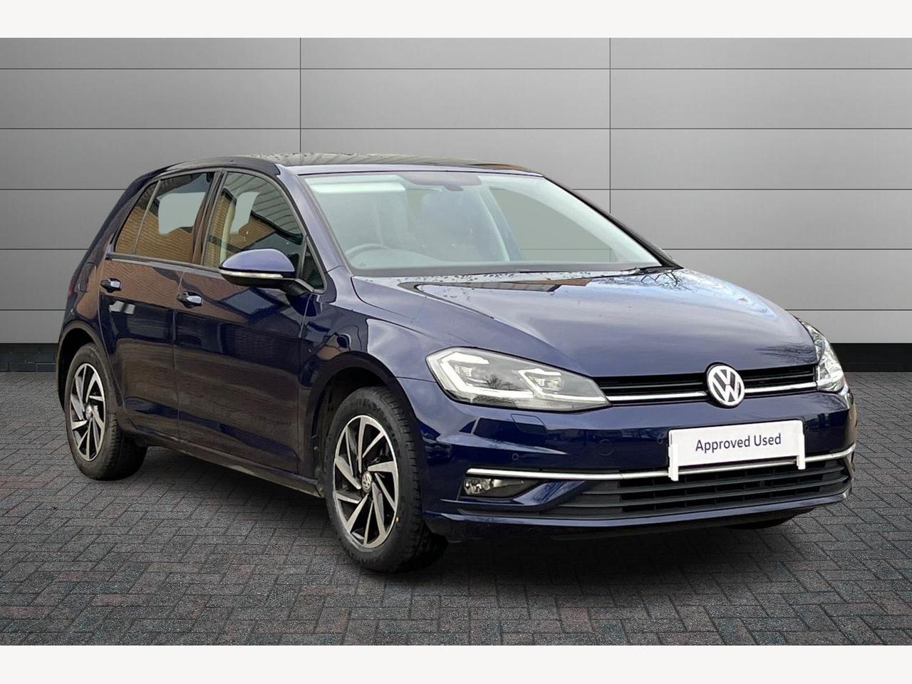 Main listing image - Volkswagen Golf