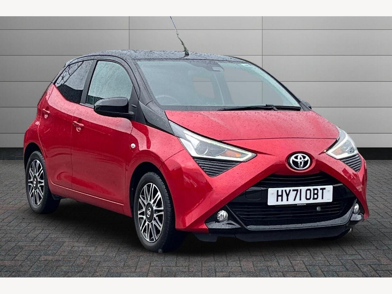 Main listing image - Toyota Aygo