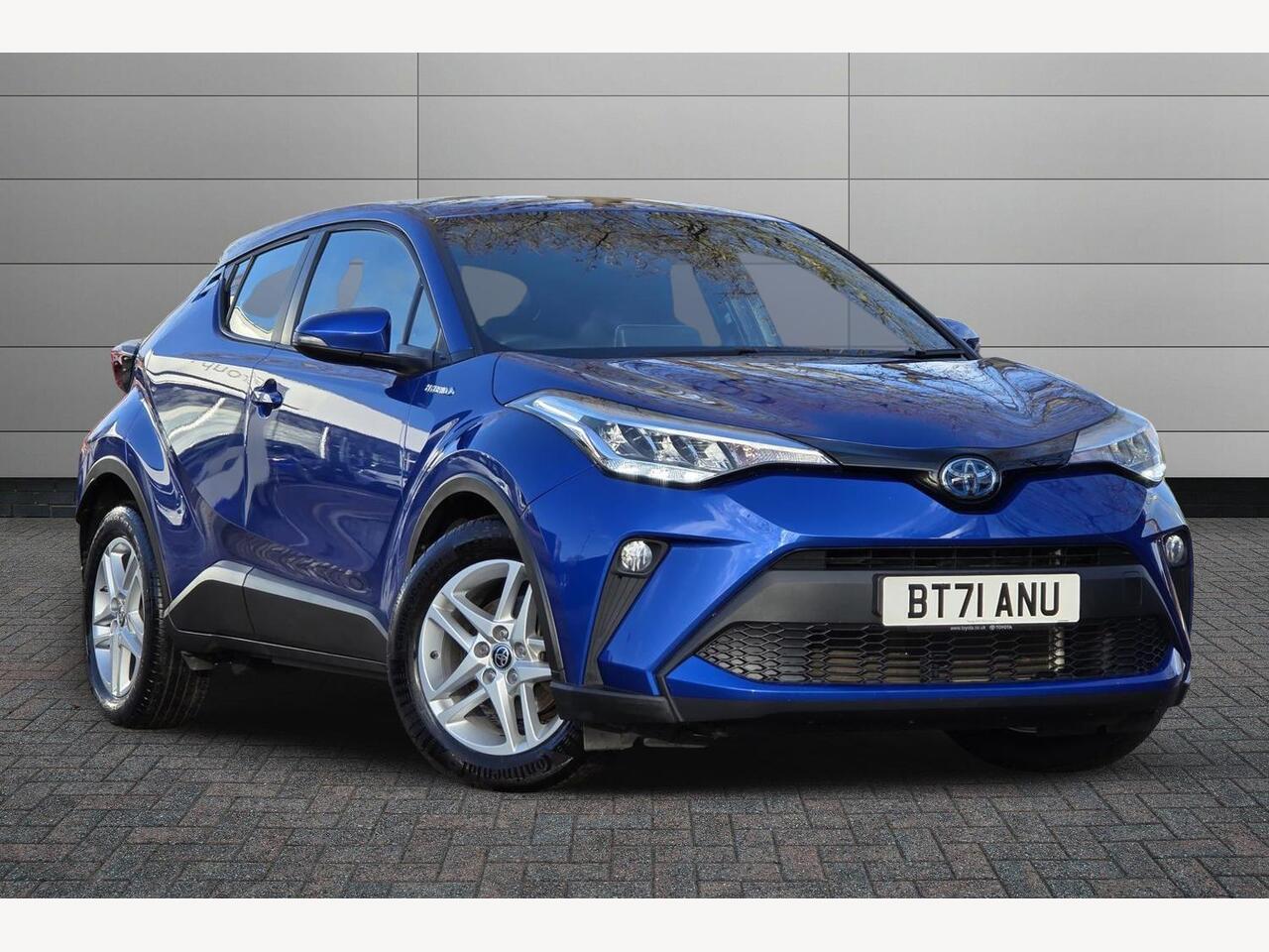 Main listing image - Toyota C-HR