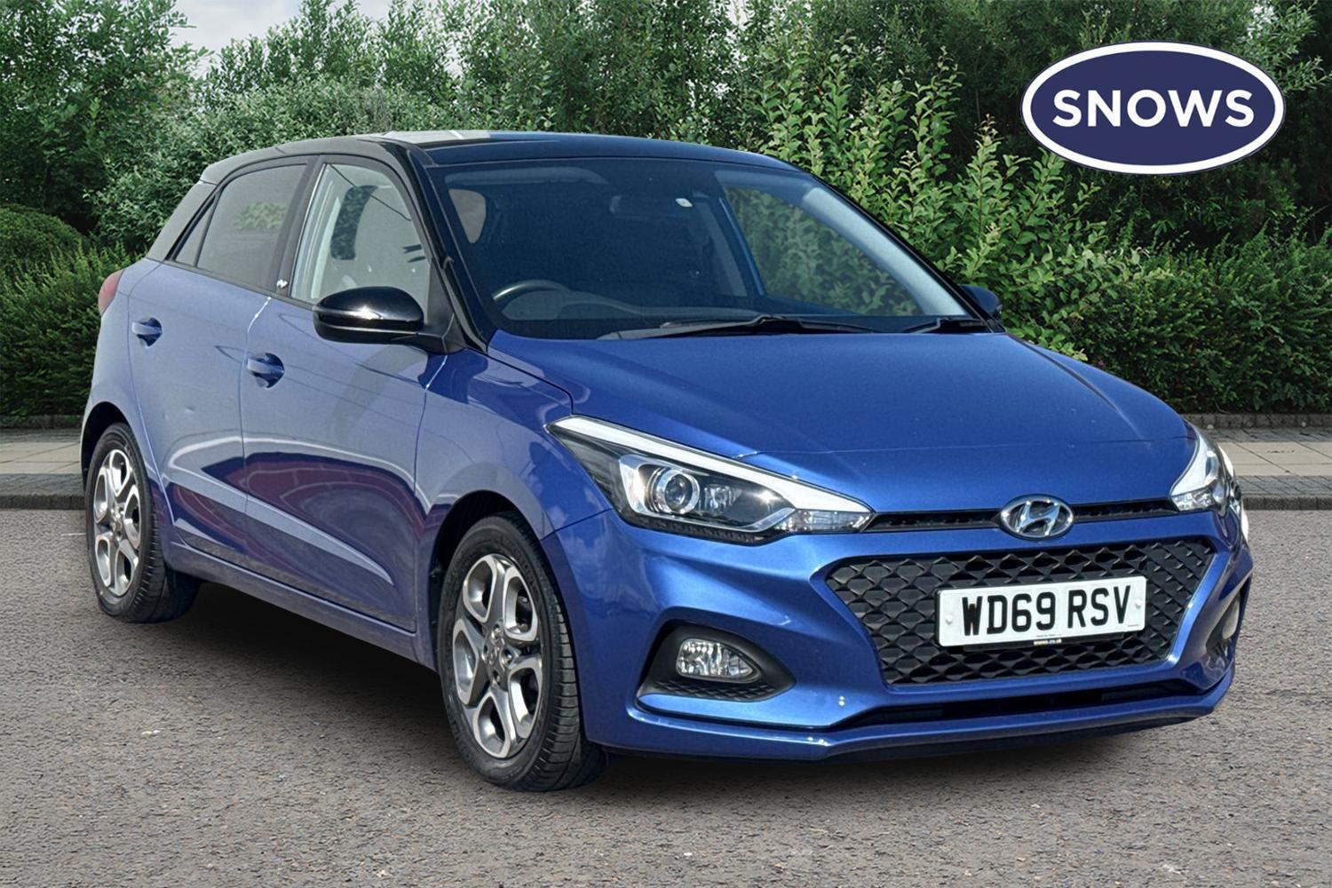 Main listing image - Hyundai i20