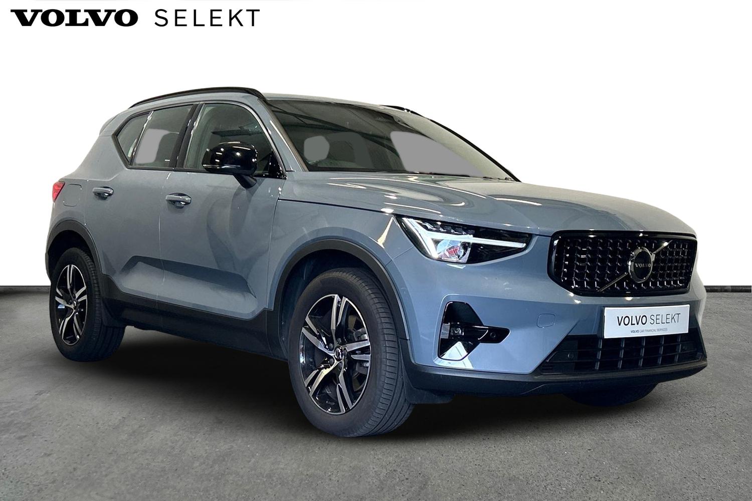 Main listing image - Volvo XC40
