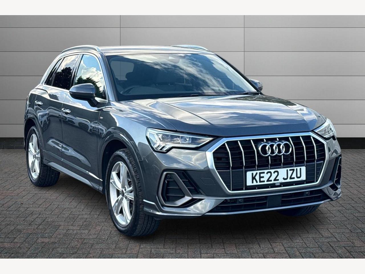 Main listing image - Audi Q3