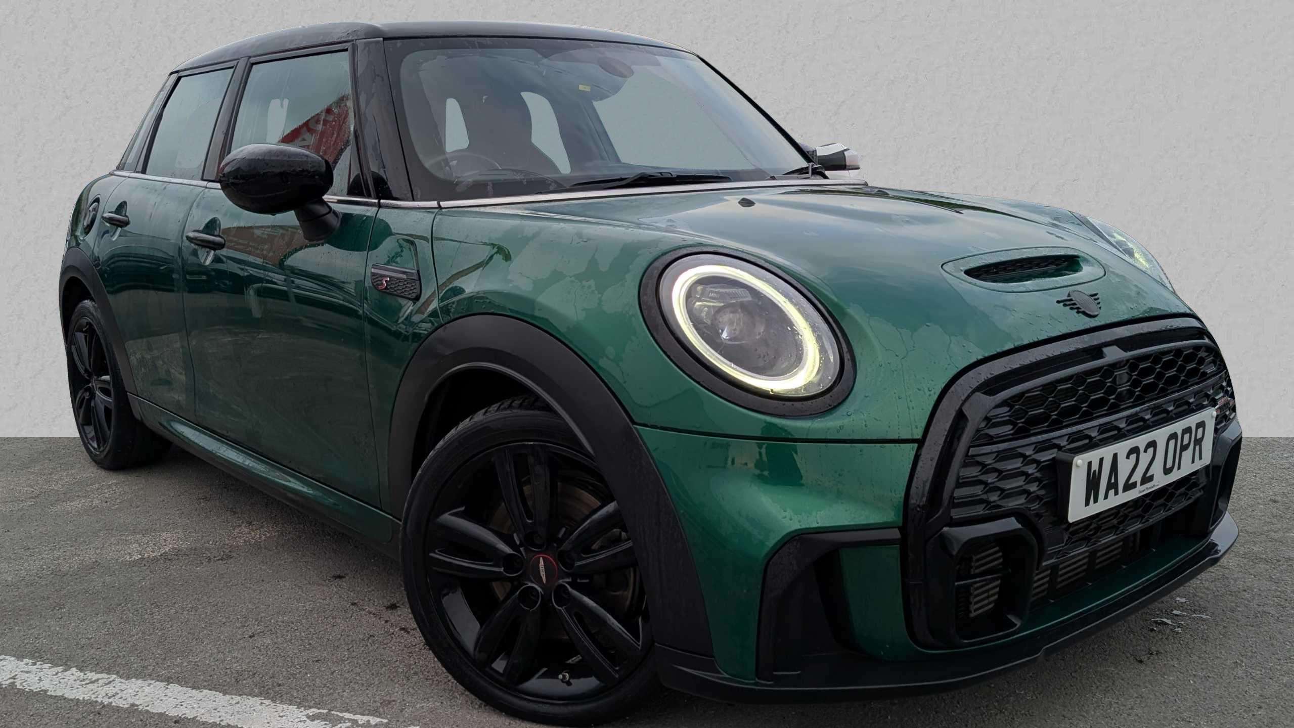 Main listing image - MINI Hatchback 5dr