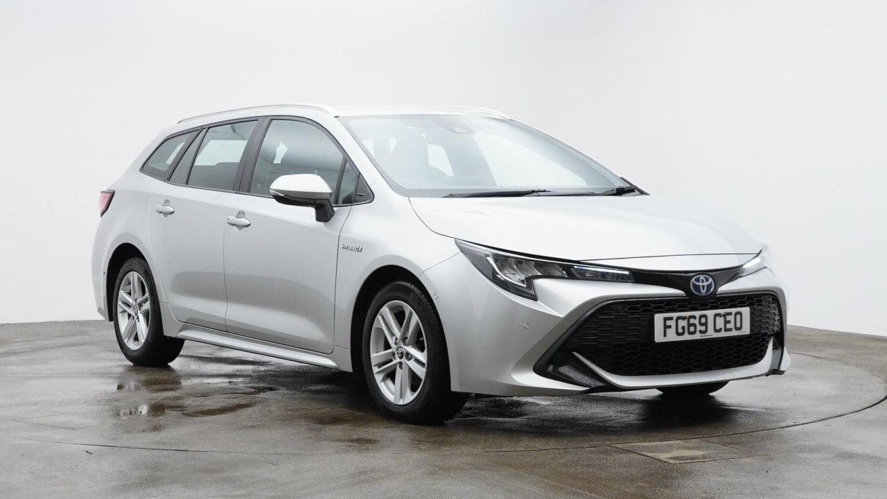 Main listing image - Toyota Corolla Touring Sport