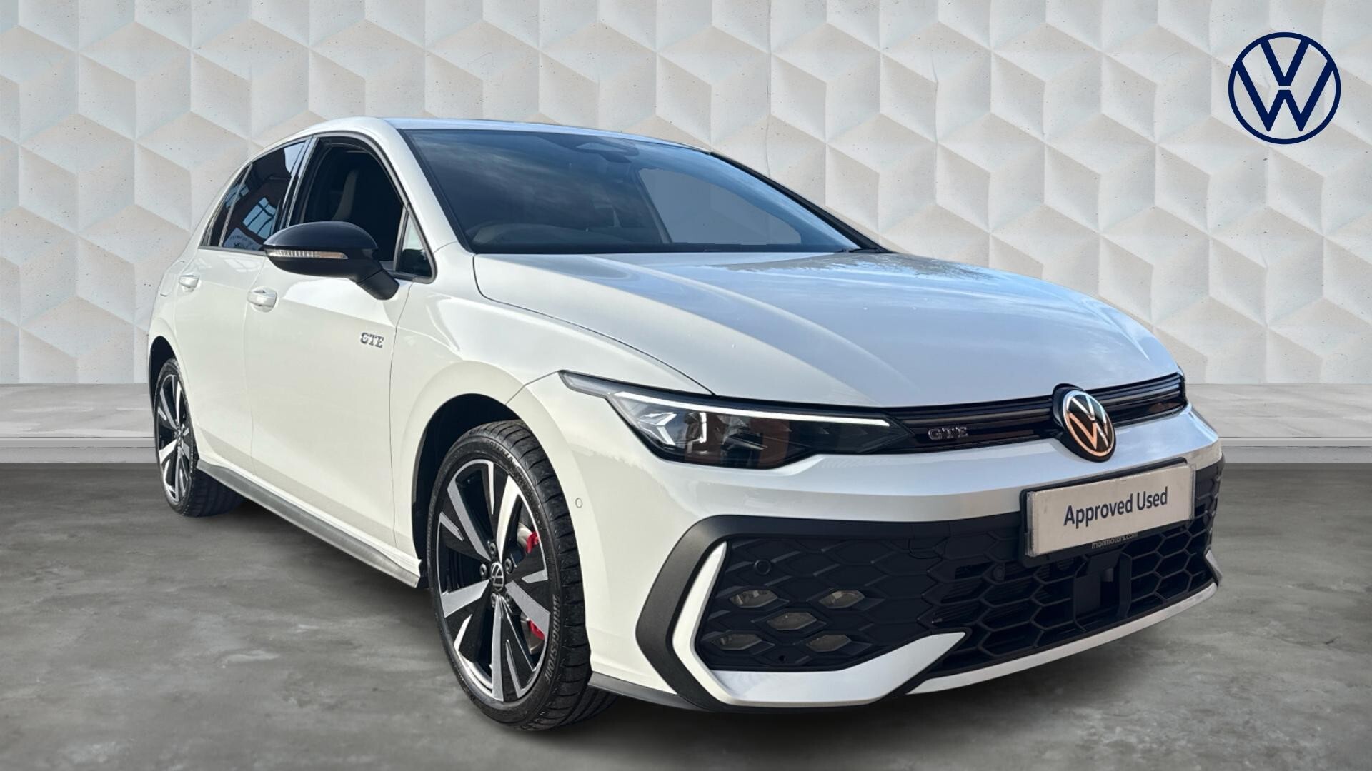 Main listing image - Volkswagen Golf