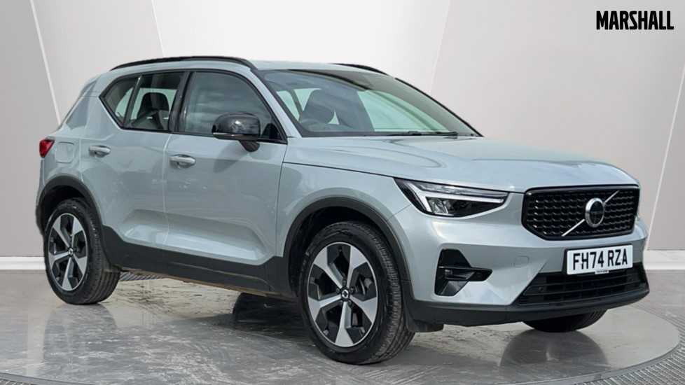 Main listing image - Volvo XC40
