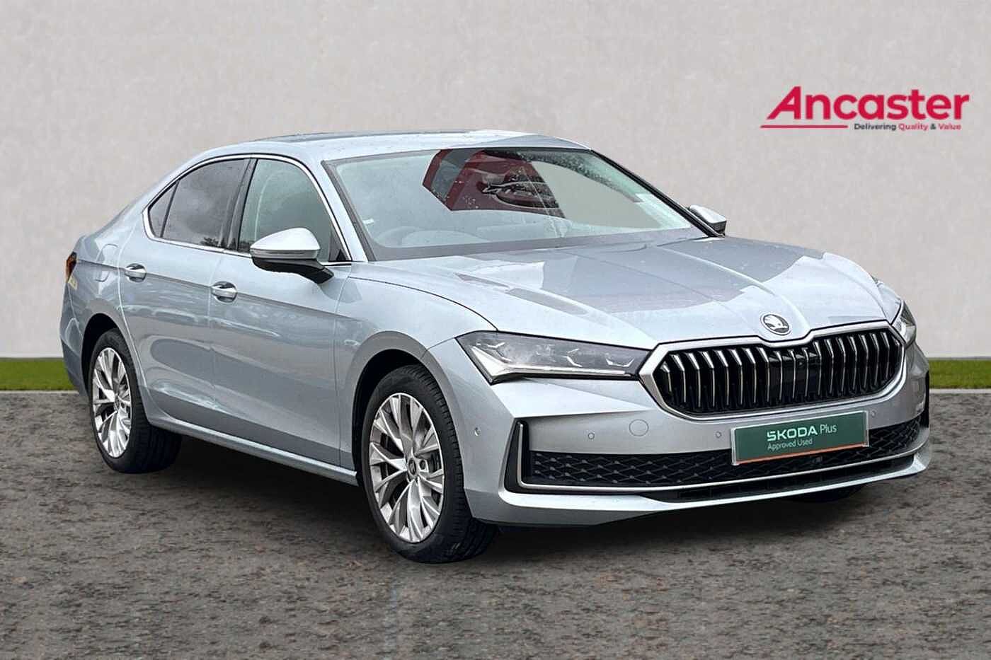 Main listing image - Skoda Superb