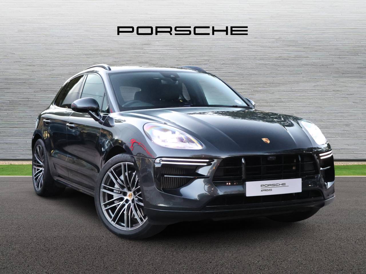 Main listing image - Porsche Macan